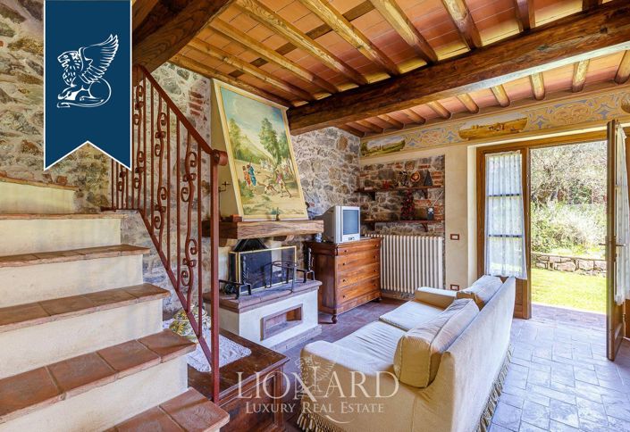 Image No.47-Maison de campagne de 12 chambres à vendre à Lucca