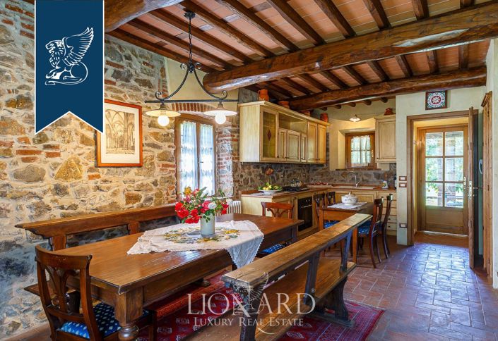 Image No.51-Maison de campagne de 12 chambres à vendre à Lucca