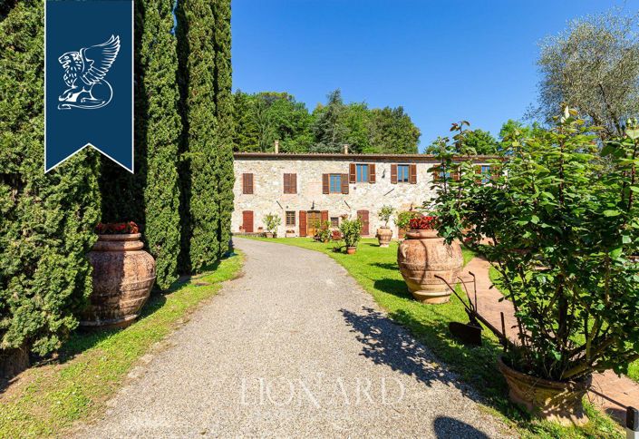 Image No.7-Maison de campagne de 12 chambres à vendre à Lucca