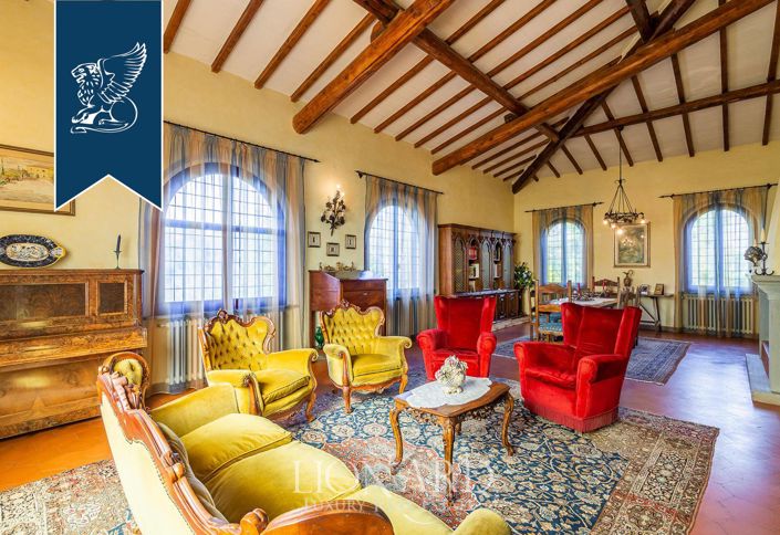 Image No.21-5 Bed Villa for sale