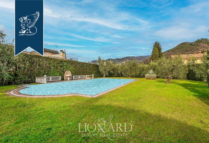 Image No.17-5 Bed Villa for sale