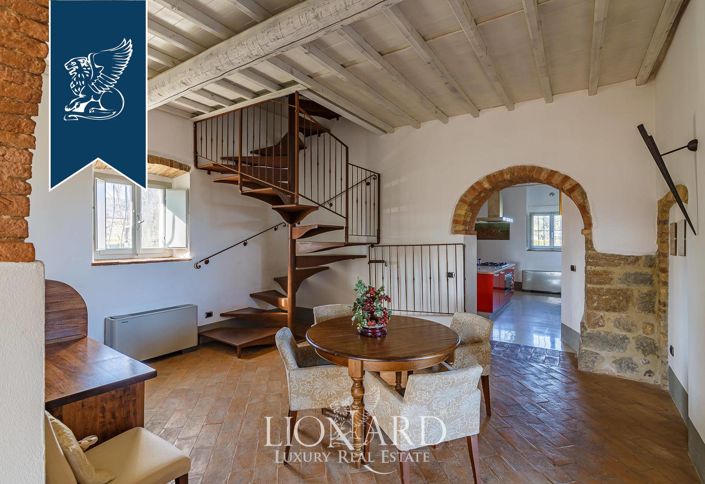 Image No.25-Ferme de 7 chambres à vendre à San Gimignano