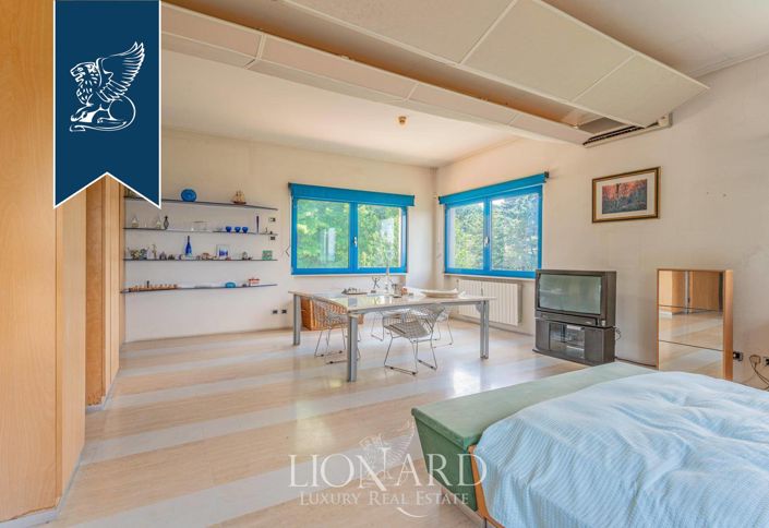 Image No.10-Villa de 4 chambres à vendre à Florence