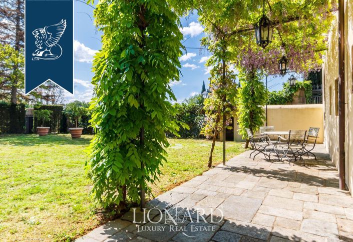 Image No.12-2 Bed Villa for sale