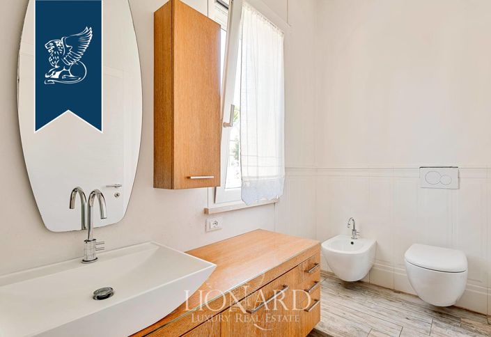 Image No.30-Villa de 5 chambres à vendre à Lucca