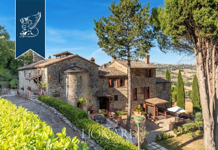 Image No.13-8 Bed Villa for sale