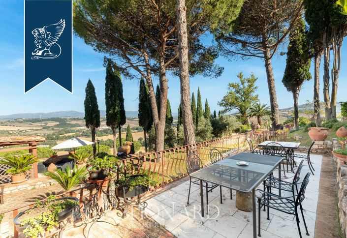 Image No.15-8 Bed Villa for sale