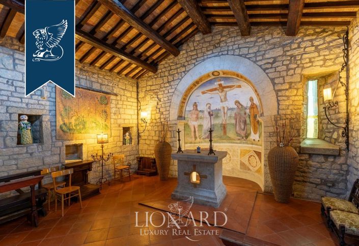 Image No.17-8 Bed Villa for sale