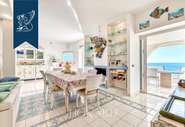 Image No.7-6 Bed Villa for sale