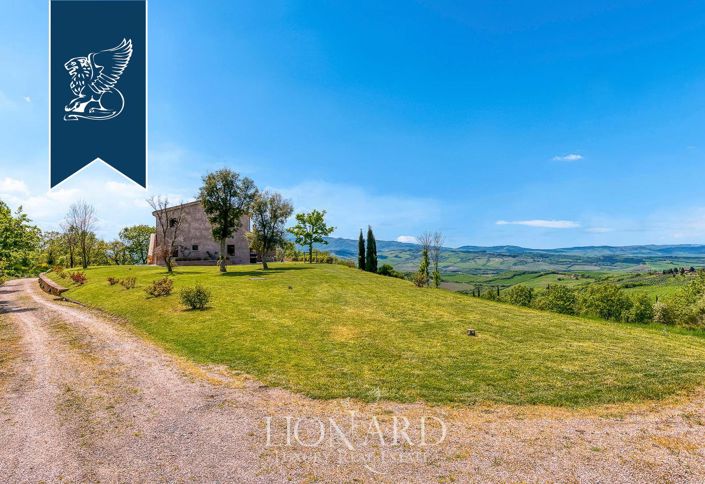 Image No.12-6 Bed Villa for sale