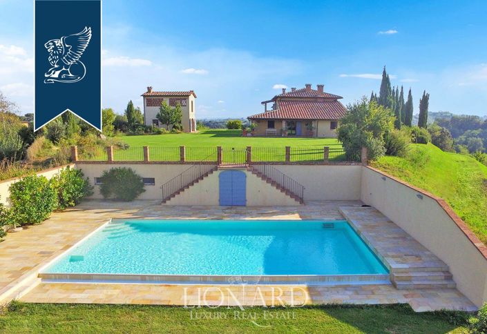 Image No.4-6 Bed Villa for sale