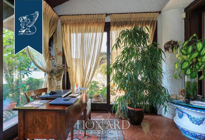 Image No.19-4 Bed Villa for sale