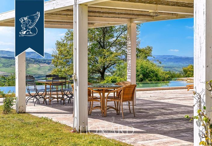 Image No.15-6 Bed Villa for sale