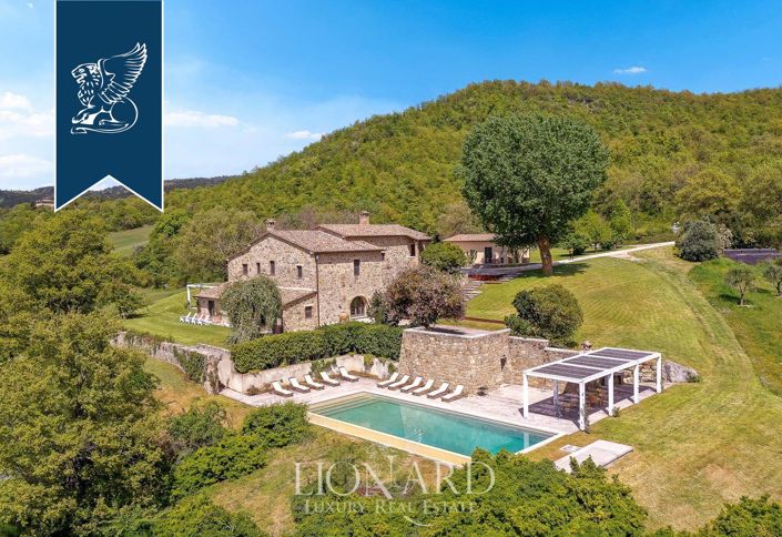 Image No.2-6 Bed Villa for sale