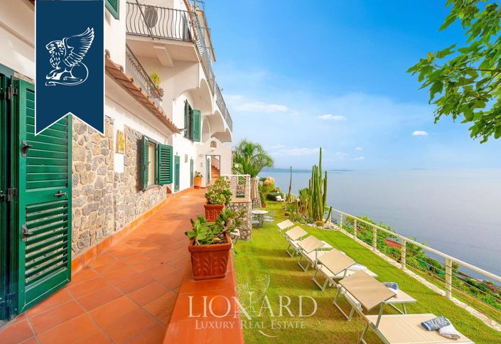 Image No.11-Villa de 8 chambres à vendre à Salerno