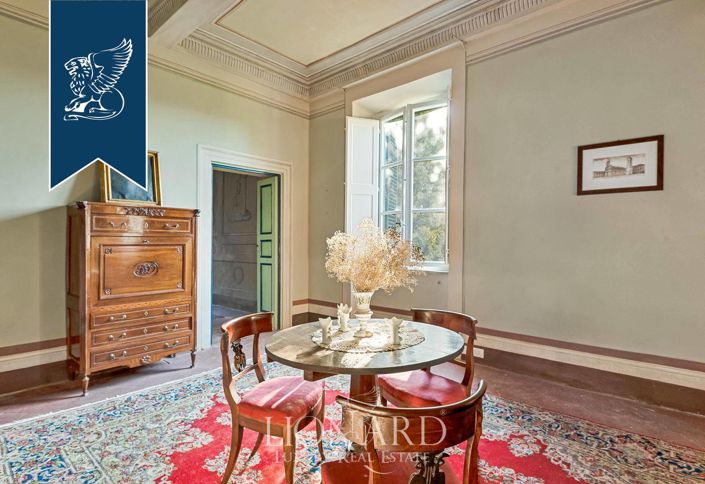 Image No.16-15 Bed Villa for sale