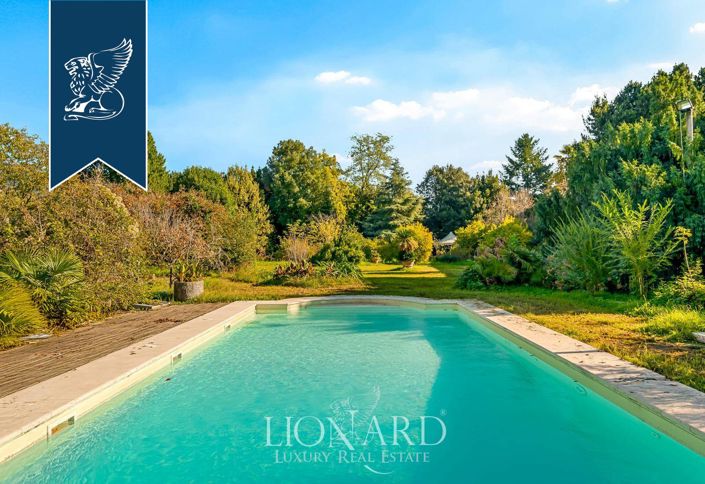 Image No.4-15 Bed Villa for sale