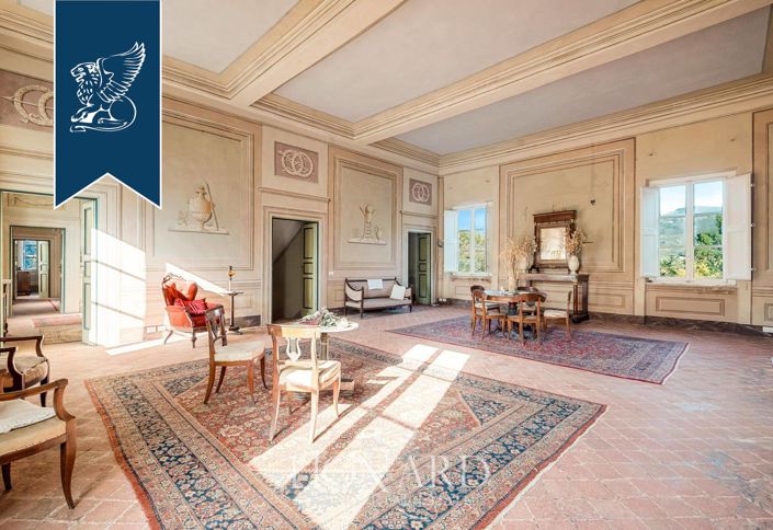 Image No.7-15 Bed Villa for sale