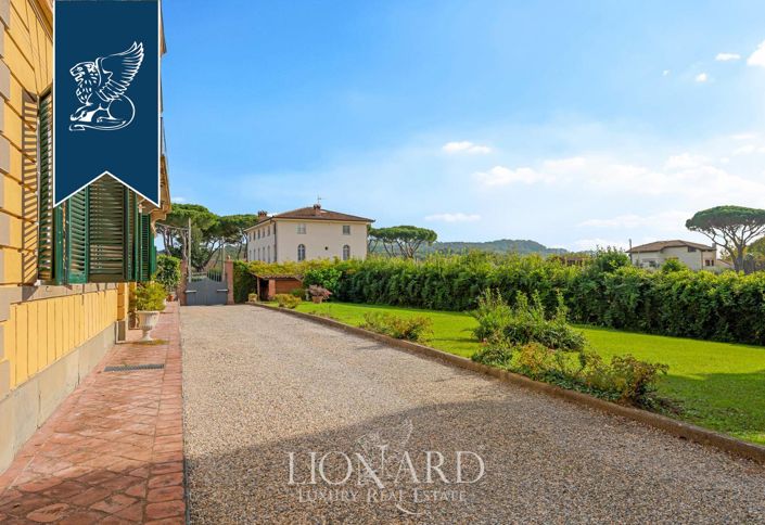 Image No.5-11 Bed Villa for sale