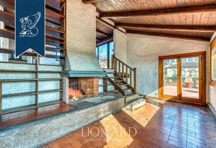 Image No.18-6 Bed Apartment for sale