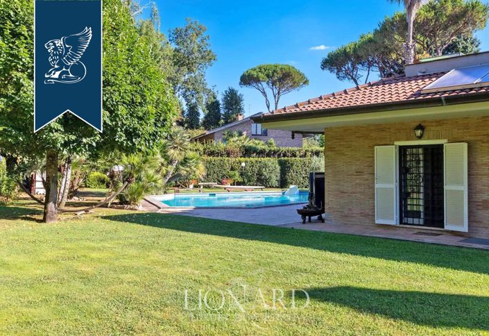 Image No.3-10 Bed Villa for sale