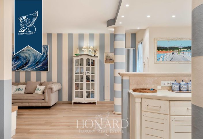 Image No.9-Villa de 4 chambres à vendre à Lucca