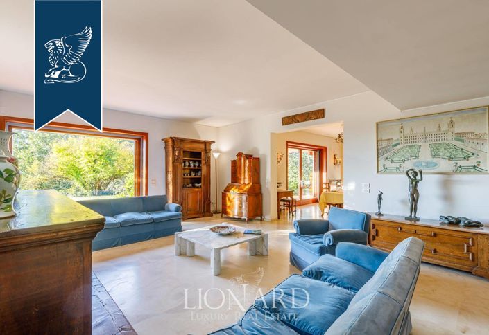 Image No.20-5 Bed Villa for sale