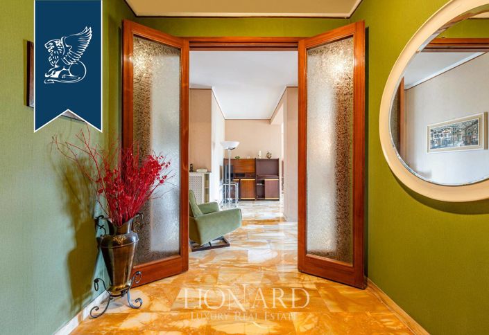 Image No.12-3 Bed Apartment for sale