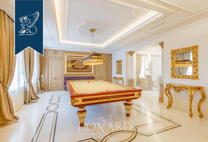 Image No.10-5 Bed Property for sale