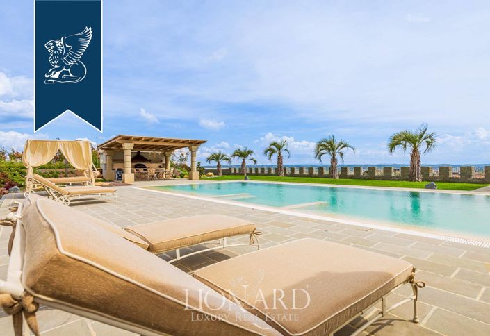 Image No.5-5 Bed Property for sale