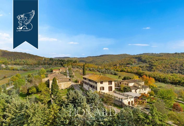 Image No.4-25 Bed Villa for sale