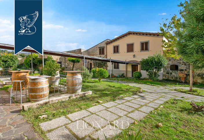 Image No.9-25 Bed Villa for sale