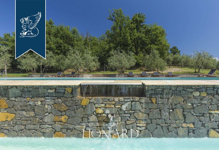 Image No.16-10 Bed Villa for sale