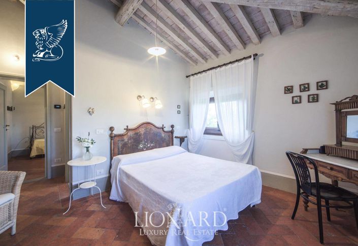 Image No.44-10 Bed Villa for sale