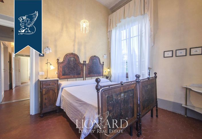 Image No.51-10 Bed Villa for sale