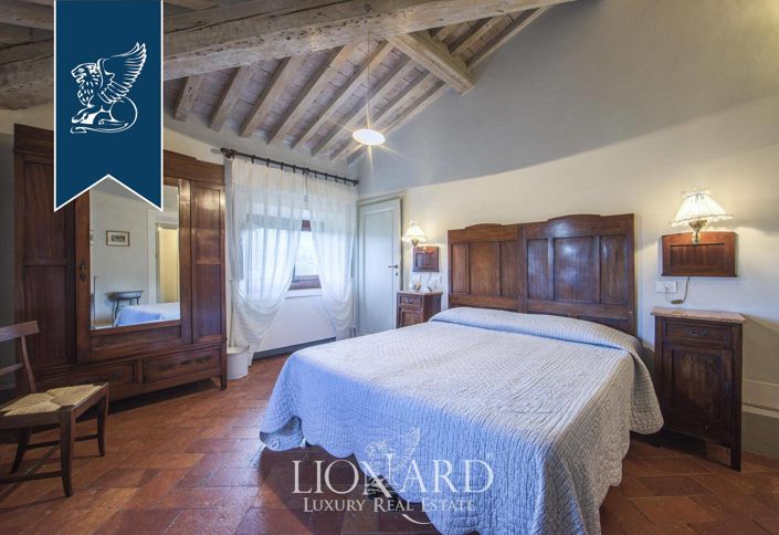 Image No.57-10 Bed Villa for sale