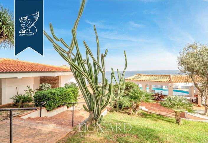 Image No.20-5 Bed Villa for sale