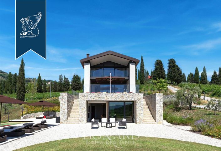 Image No.14-5 Bed Villa for sale