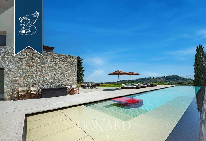 Image No.2-5 Bed Villa for sale