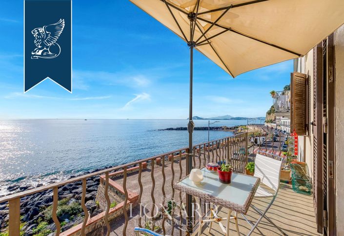 Image No.9-Appartement de 4 chambres à vendre à Pozzuoli