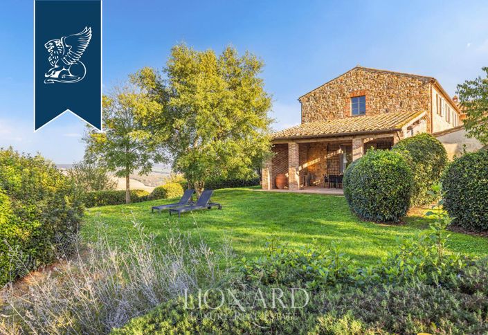 Image No.19-Ferme de 12 chambres à vendre à Trequanda