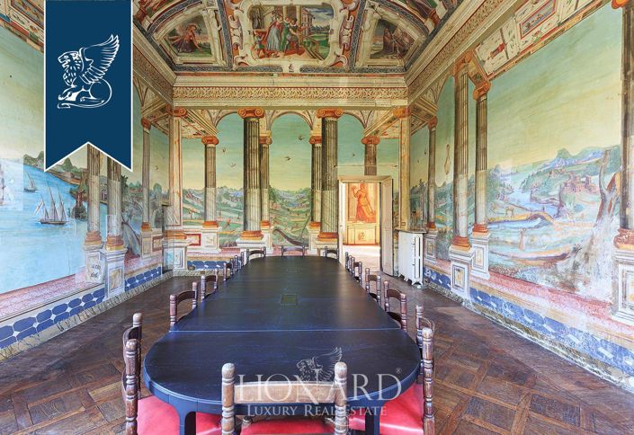 Image No.16-20 Bed Villa for sale