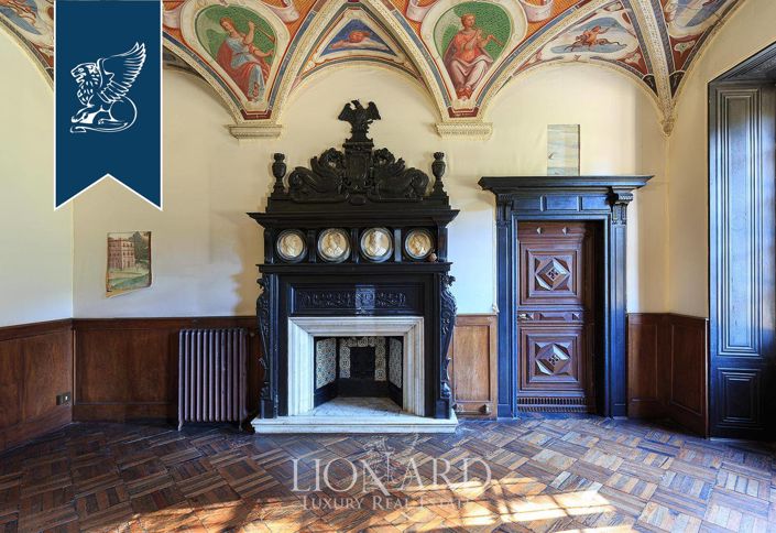 Image No.30-20 Bed Villa for sale