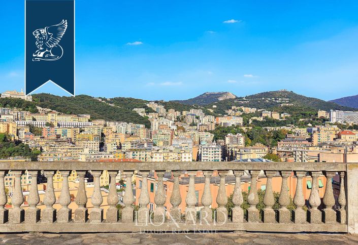 Image No.55-20 Bed Villa for sale