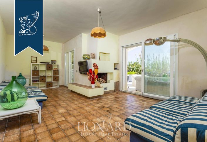 Image No.17-7 Bed Villa for sale