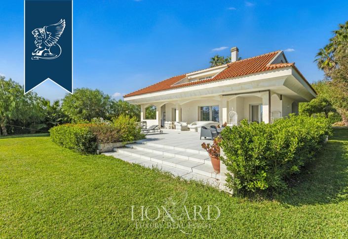 Image No.4-7 Bed Villa for sale