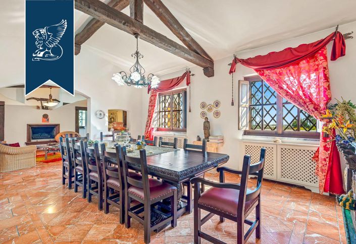 Image No.15-6 Bed Villa for sale