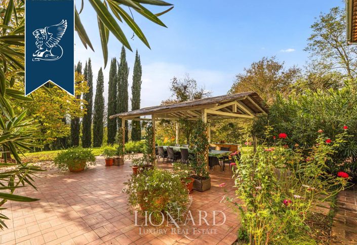 Image No.12-Ferme de 11 chambres à vendre à Certaldo