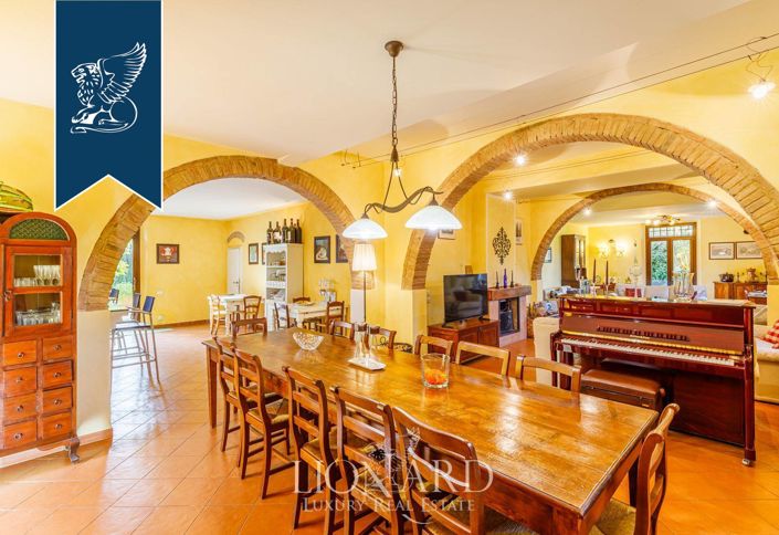 Image No.21-Ferme de 11 chambres à vendre à Certaldo