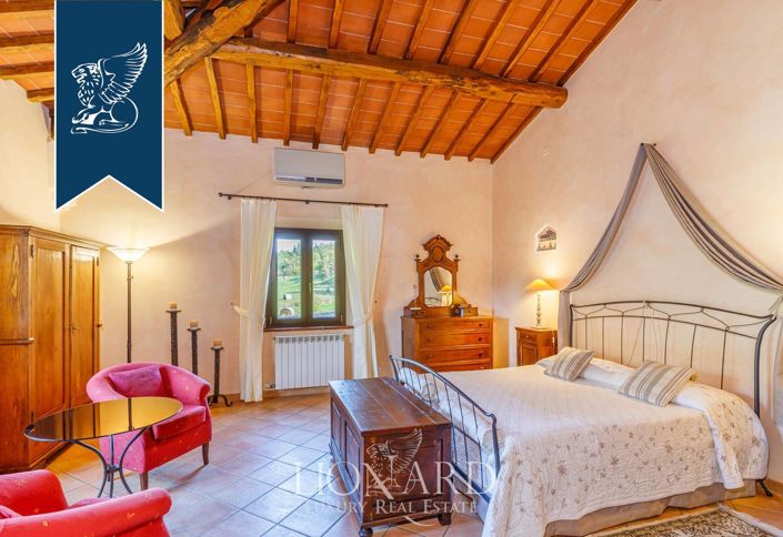 Image No.30-Ferme de 11 chambres à vendre à Certaldo